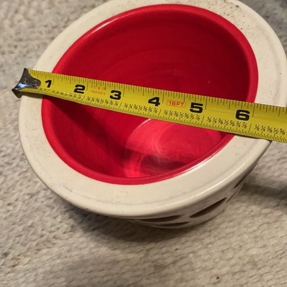 Red Circle Cut Retro Style Pot. - Picture 4 of 4